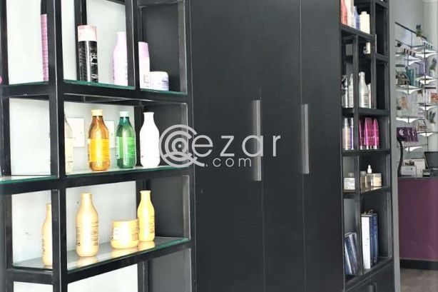 Established Ladies Salon for Sale photo %index%