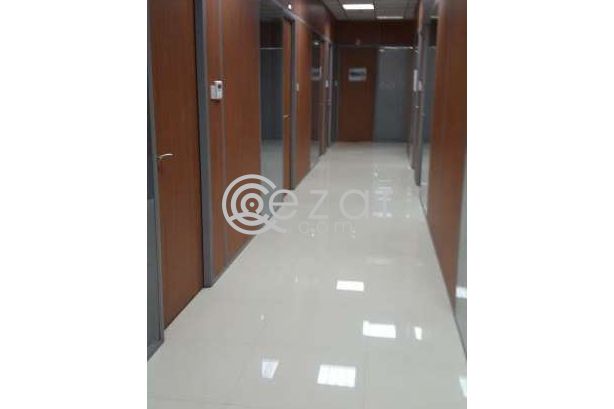 1 Room office 5000, 2-3 Room OpenSpace available photo %index%