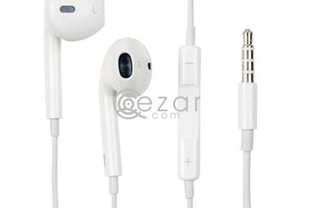 Apple Earbuds photo 1