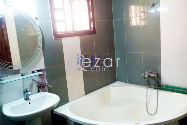 2 BHK Unfurnished in Abu Hamour photo %index%