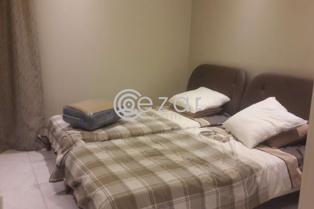 Fully furnished 3 bedroom flat al sadd photo %index%