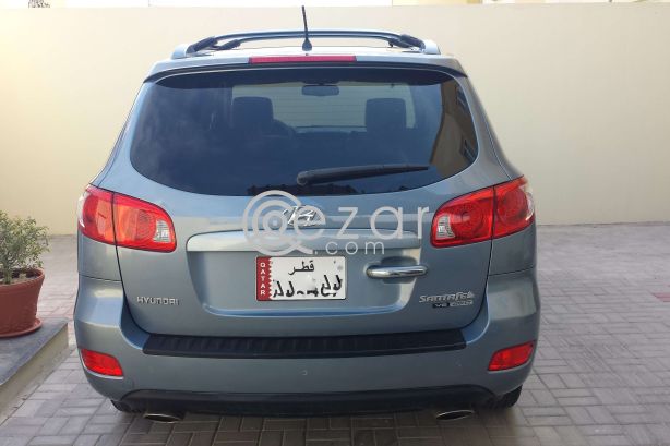 2009 Hyundai Santa Fe Fully Loaded, Runs Well, Clean Interior photo 2