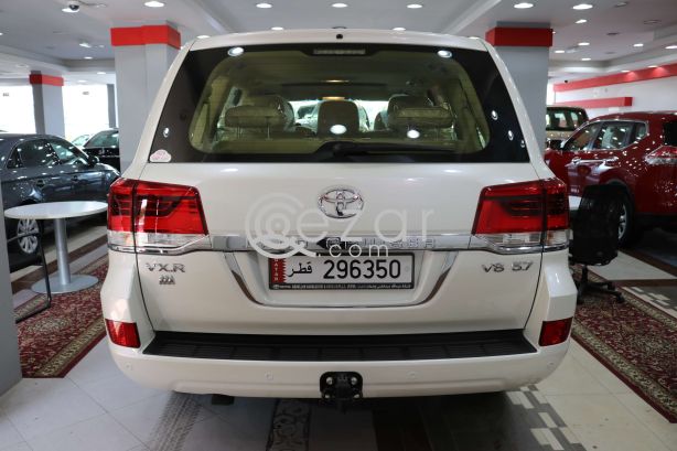 NEW - Land cruiser VXR Model 2017 photo 4