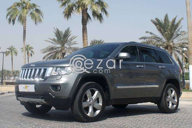 Sale 2013 Jeep Grand Cherokee Overland photo 3