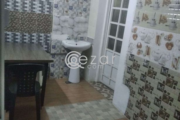 READY TO OCCUPY 1 BHK FURNISHED FAMILY ROOM FOR RENT NEAR AL MANSOURA METRO -DOHA photo %index%