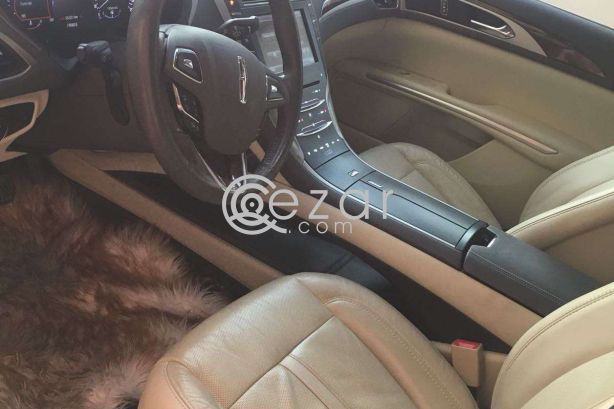 Lincoln MKZ 2015 model for sale in a good condition - صورة 2