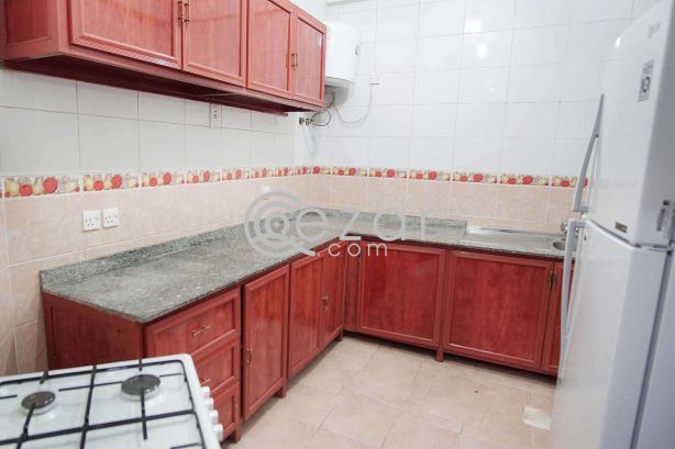 Fully Furnished 1BHK in Umm Ghuwailina - صورة %index%