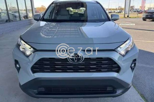 Buy Neatly  Used 2023 Toyota RAV4 XLE Premium - صورة 3