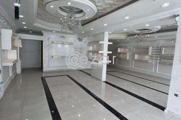 Commercial shop for rent 12000/M Each shop EXCLUDED KAHARAM - صورة %index%