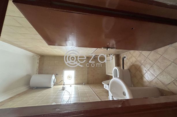 Bed space available for ladies in AL Nasr near mirqab mall - صورة %index%