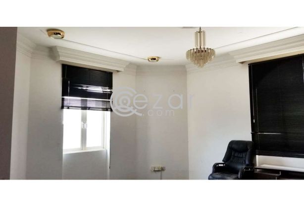 Huge Elegant Stand Alone Villa For Sale photo 3