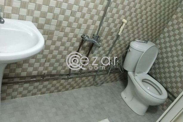 READY TO OCCUPY 1 BHK FAMILY ROOM FOR RENT NEAR AL MANSOURA METRO -Doha photo %index%