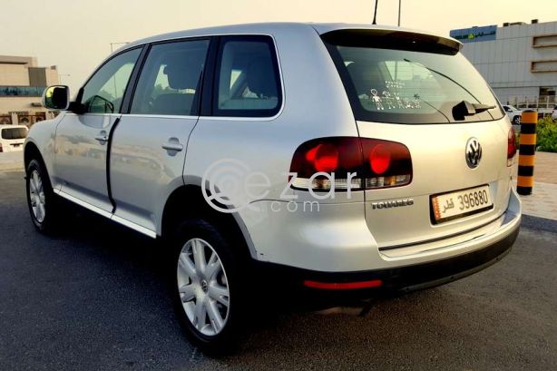 2008 Volkswagen Touareg V-6 photo 2