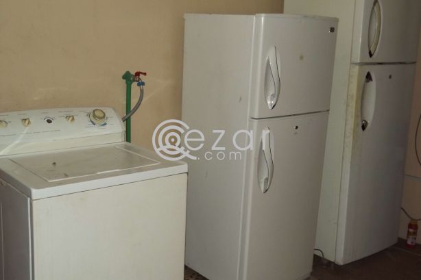 Executive Bachelor Fully Furnished (Sharing) rooms - Mamoura, Near Salwa Road photo 4