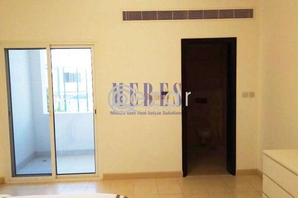 4 Bedroom Villa in a Compound in Al Waab - صورة %index%