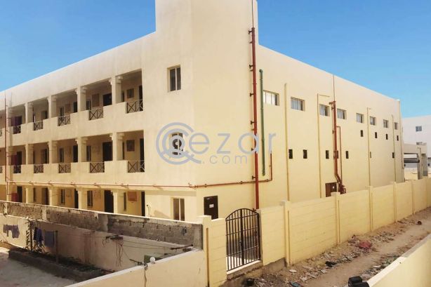 Amazing Labor Camp with Huge Private Land - صورة %index%