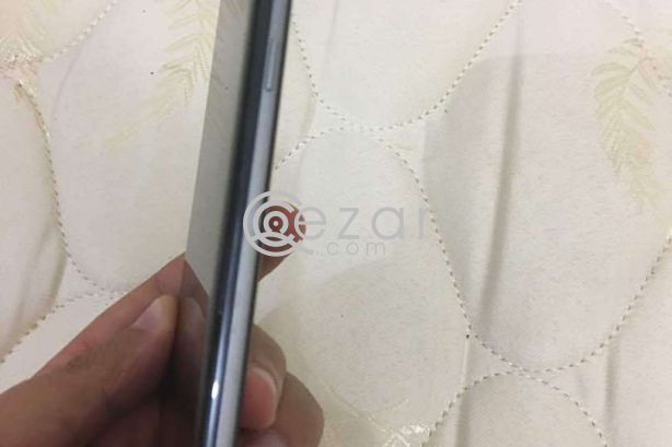 Samsung Galaxy S7 Edge (Dual Sim) photo 3