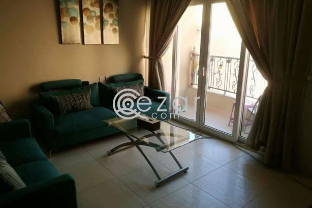 Semi furnished 2bedrooms appartment in bin mahmoud photo %index%