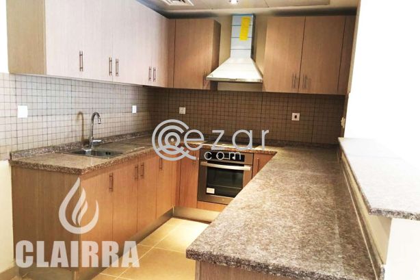 Affordable Fully Furnished Apartment with Marina View photo %index%