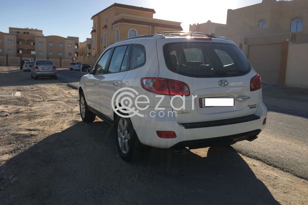 For sale Hyundai Santafe in perfect condition. Family used car. photo 4