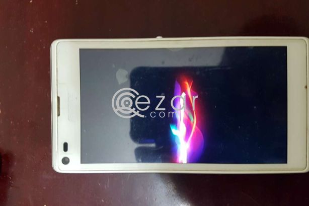 Sony Xperia L with Ferrari back cover photo 1