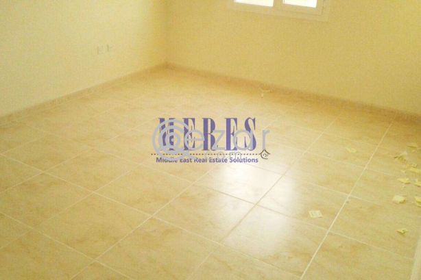 5 Bedroom Unfurnished Villa in Al Waab - صورة %index%