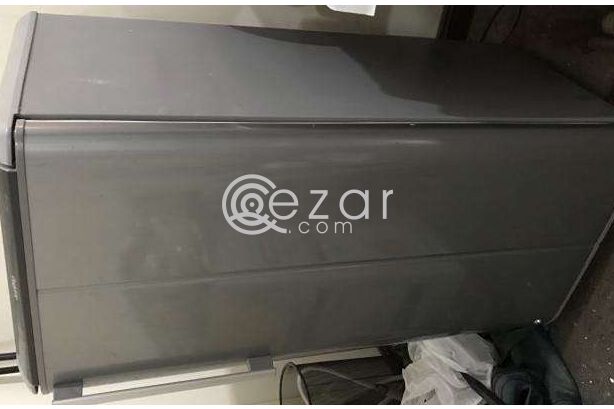 Sanyo single door refrigerator photo 3