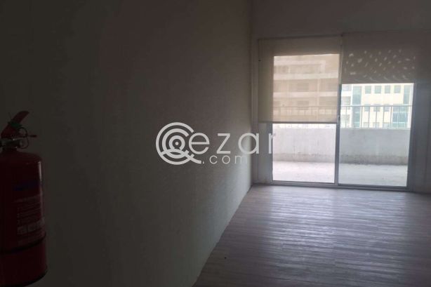 For rent office in Al Sadd Street consists of 7 rooms photo %index%