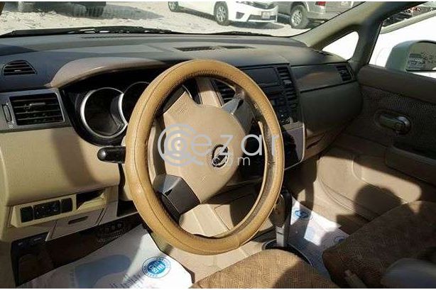 Nissan Tiida 2008 photo 2