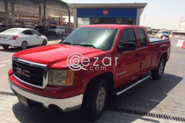GMC Sierra 1500 photo 2