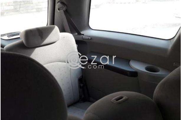 Mitsubishi grandis 2009 - صورة 4