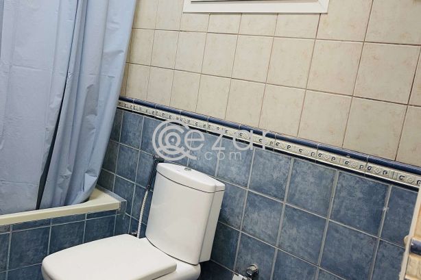 2 bedrooms Semi Furnished flat - صورة %index%