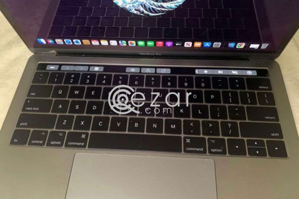 Macbook pro with touchbar 500 GB photo 3