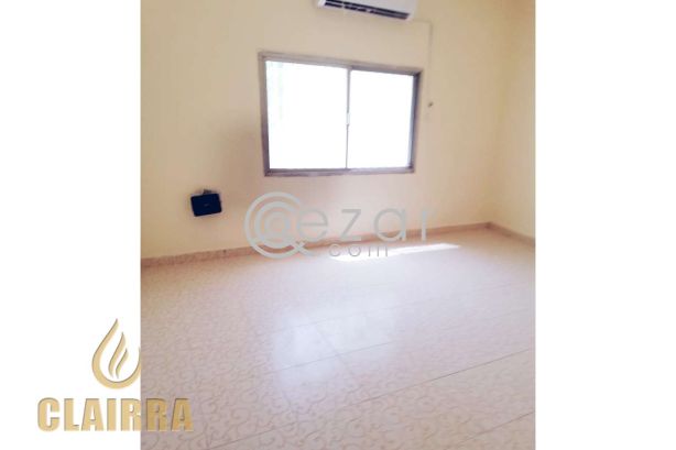 Spacious, Clean and Renovated 6 BR Villa - صورة %index%