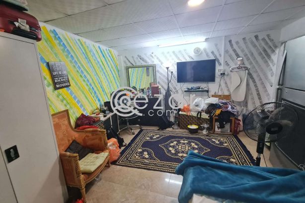 Unfurnished Studio room in Old Airport - صورة %index%