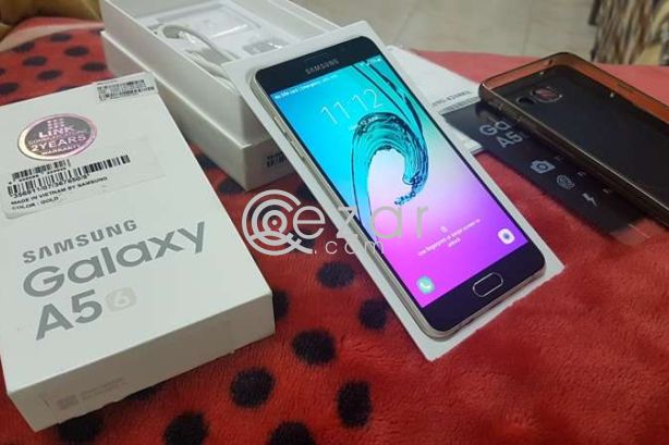 SAMSUNG A5 "2016" GOLD photo 1