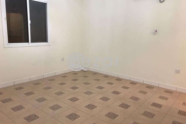 4 bedroom villa for rent in azizia photo %index%