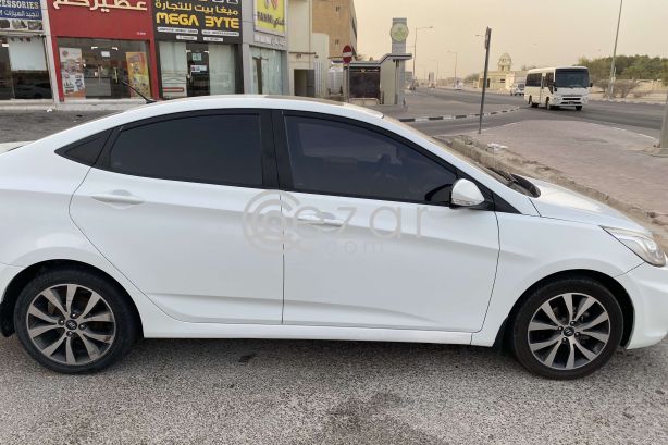 Hyundai Accent - صورة 6