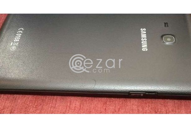 8GB Samsung Tab3 photo 2