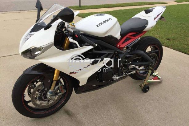 2016 Triumph Daytona 675R ABS - صورة 3