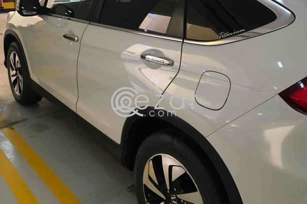 Honda CR-V / Top of the Range / Like New photo 7