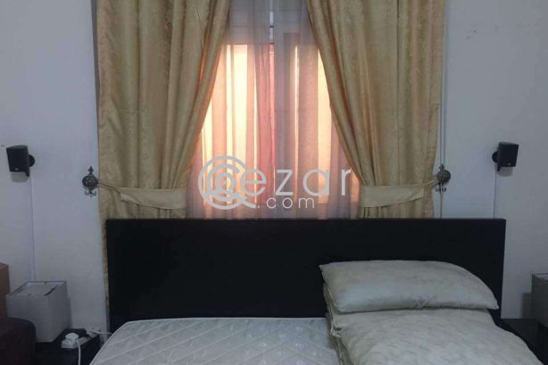 Bedroom for sale with matress and side table photo 1