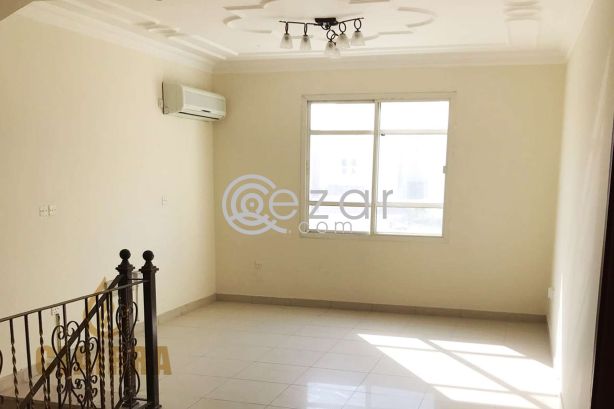 Impressive Huge 6 BR Stand Alone Villa - صورة %index%