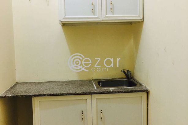 Flat Rent For Family(Hilal)Unfurnished photo %index%