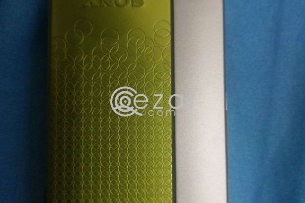 Sony cyber shot - water proof - Touch screen photo 1