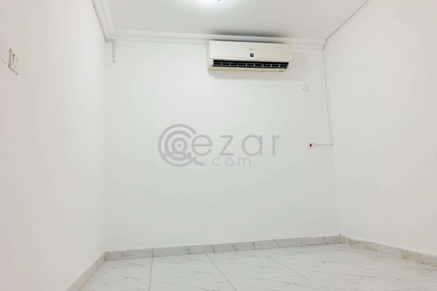 Studio Room for Rent in Prime Al Duhail Location - صورة %index%