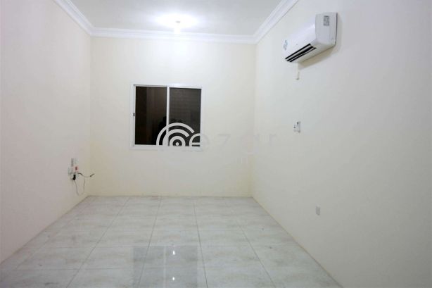 INCLUDE W & E...2 BEDROOM UNFURNISHED APARTMENT AT BIN OMRAN photo %index%
