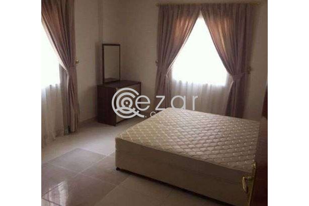 للأجار في منطقة السد عند الرويال بلازا. 30 شقة جديدة مفروشة فرش كامل (جديد) متكونة من عدد 2 غرف 1 صا photo %index%