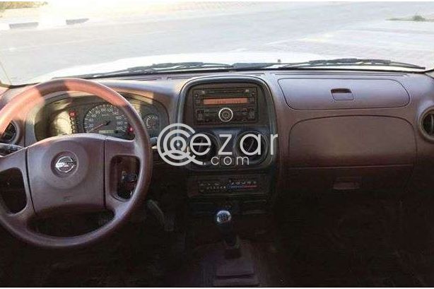 Nissan Pick up photo 1