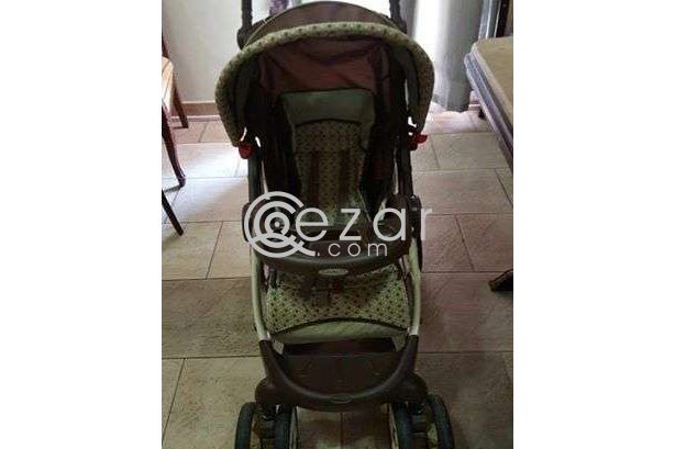 Graco pram + base + car seat photo 1
